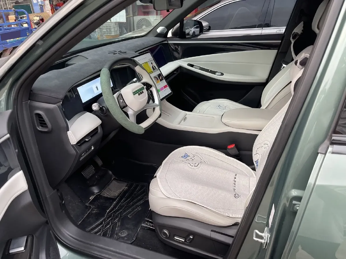 2024 Geely Galaxy L7 1.5T 163HP L4 3DHT PHEV 18.7KWH,autocango,china used car exporter,china ev exporter,chinese used car exporter,chinese used ev exporter