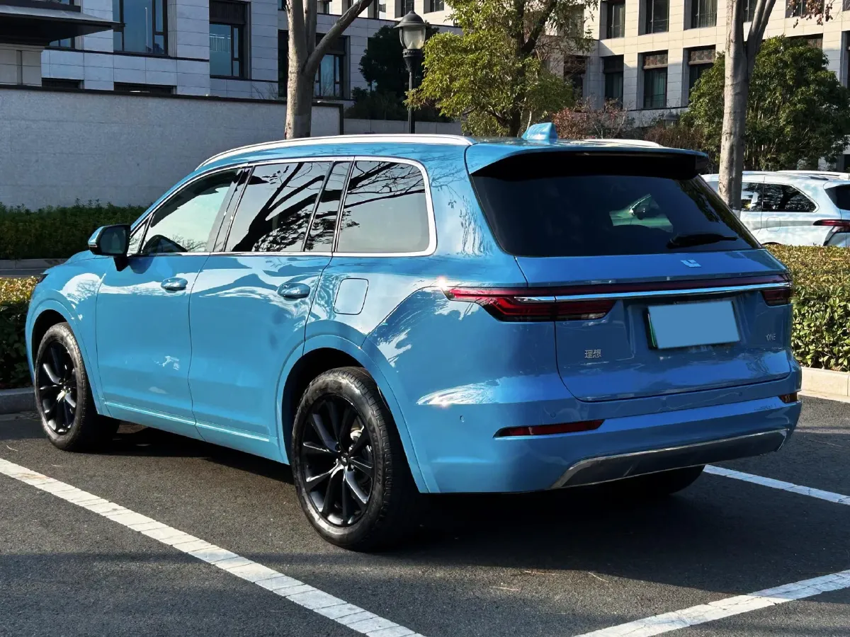 2020 Li ONE Range Extended 131HP REEV 40.5KWH,autocango,china used car exporter,china ev exporter,chinese used car exporter,chinese used ev exporter