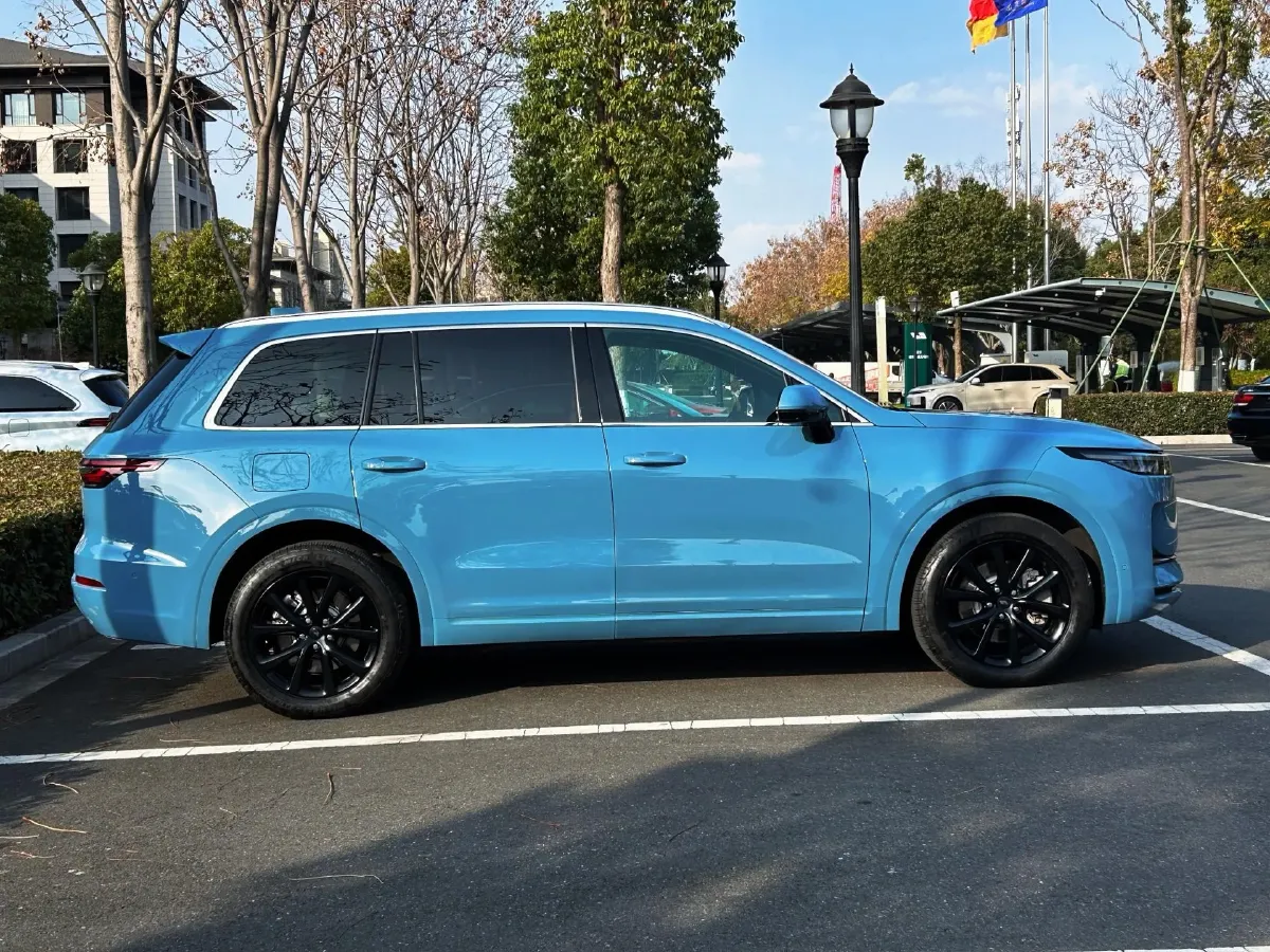 2020 Li ONE Range Extended 131HP REEV 40.5KWH,autocango,china used car exporter,china ev exporter,chinese used car exporter,chinese used ev exporter