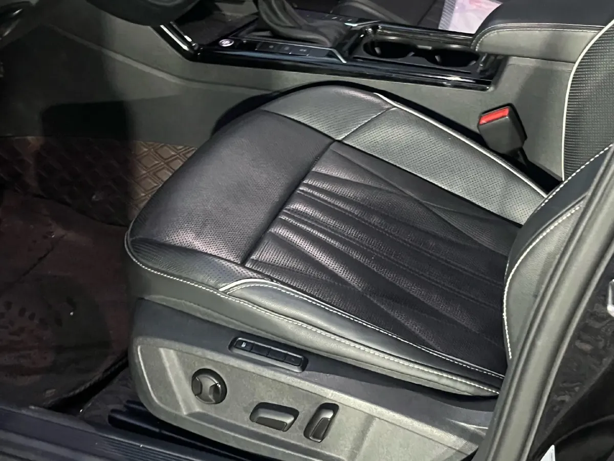 2022 Xpeng P7 BEV 60.2KWH,autocango,china used car exporter,china ev exporter,chinese used car exporter,chinese used ev exporter