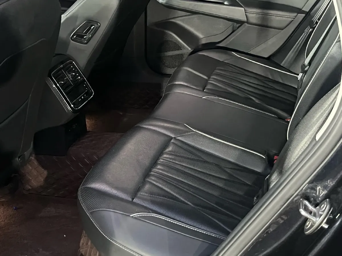 2022 Xpeng P7 BEV 60.2KWH,autocango,china used car exporter,china ev exporter,chinese used car exporter,chinese used ev exporter