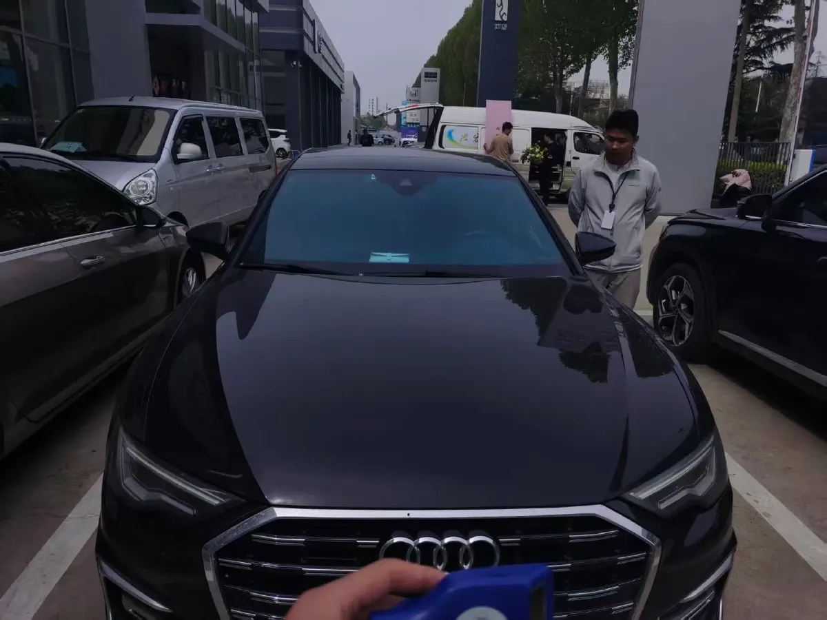 2021 Audi A6L 2.0T 190HP L4 7DCT,autocango,china used car exporter,china ev exporter,chinese used car exporter,chinese used ev exporter