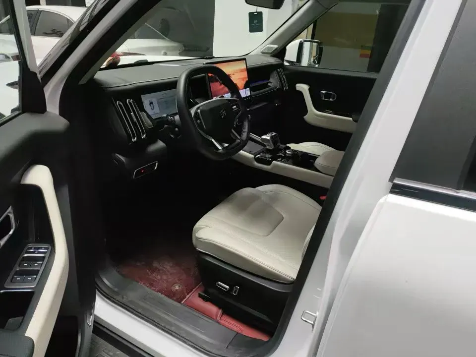 2025 MAXUS XinTu V70 2.0T 150HP L4 9AT,autocango,china used car exporter,china ev exporter,chinese used car exporter,chinese used ev exporter