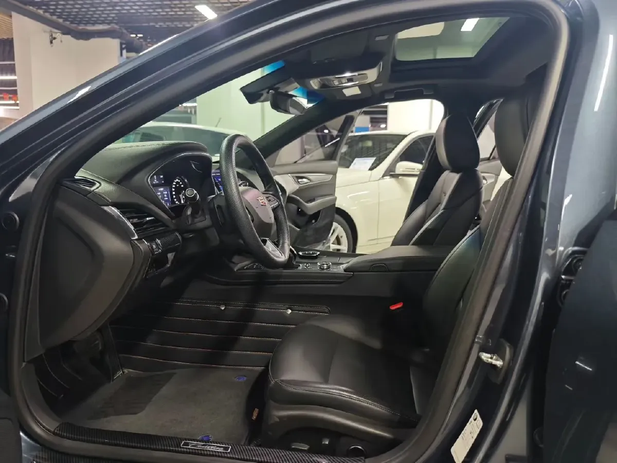 2020 Cadillac CT5 2.0T 241HP L4 10AT,autocango,china used car exporter,china ev exporter,chinese used car exporter,chinese used ev exporter