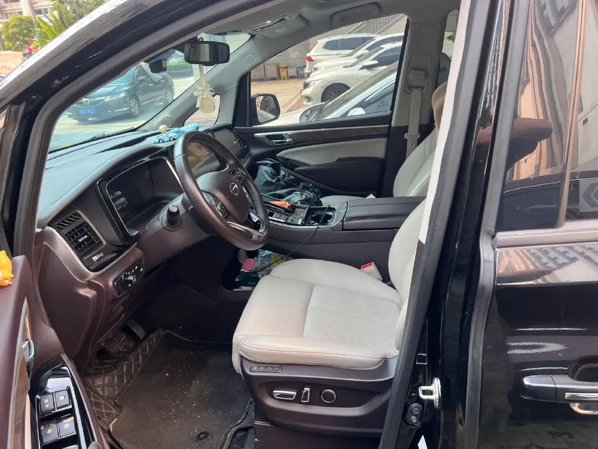 2021 GAC Trumpchi M8 2.0T 252HP L4 8AT,autocango,china used car exporter,china ev exporter,chinese used car exporter,chinese used ev exporter