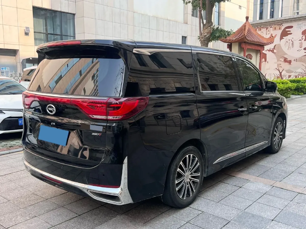 2021 GAC Trumpchi M8 2.0T 252HP L4 8AT,autocango,china used car exporter,china ev exporter,chinese used car exporter,chinese used ev exporter