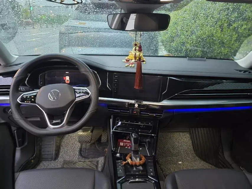 2023 Volkswagen Passat 2.0T 186HP L4 7DCT,autocango,china used car exporter,china ev exporter,chinese used car exporter,chinese used ev exporter