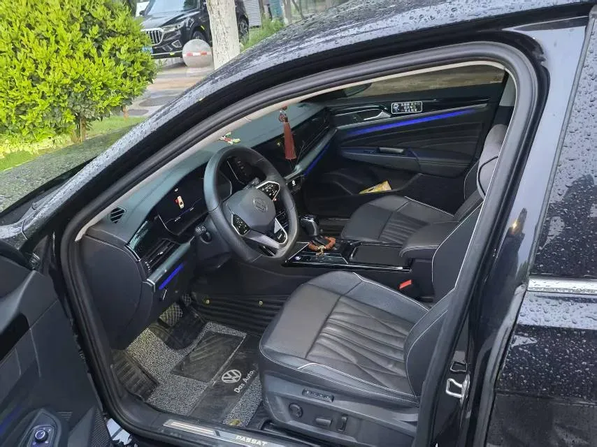 2023 Volkswagen Passat 2.0T 186HP L4 7DCT,autocango,china used car exporter,china ev exporter,chinese used car exporter,chinese used ev exporter