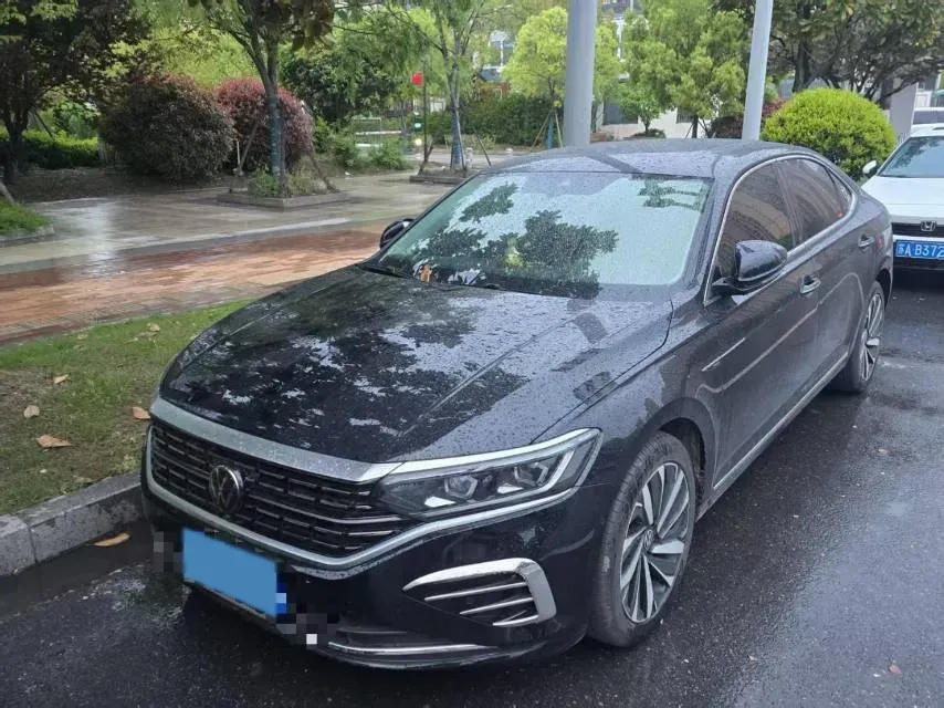 2023 Volkswagen Passat 2.0T 186HP L4 7DCT,autocango,china used car exporter,china ev exporter,chinese used car exporter,chinese used ev exporter