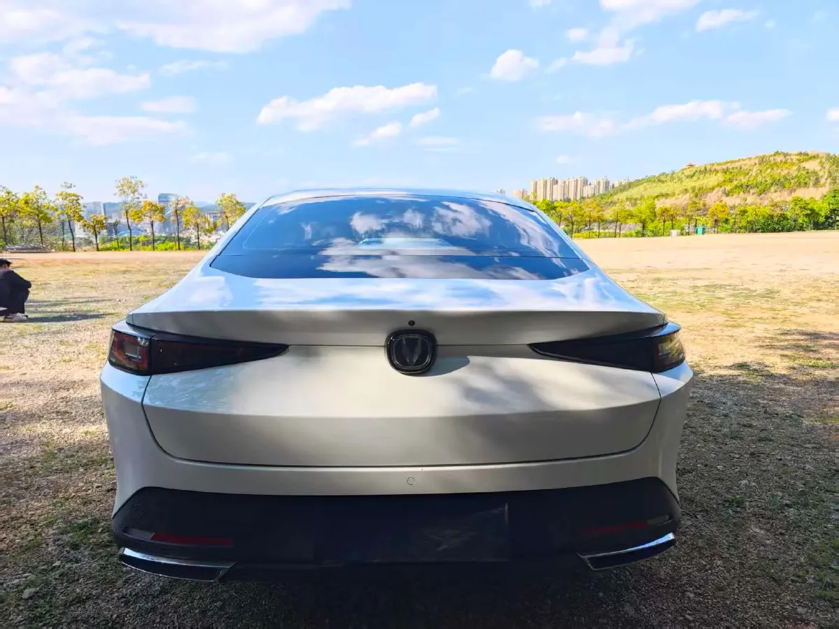 2024 ChangAn Eado 1.5T 170HP L4 7DCT,autocango,china used car exporter,china ev exporter,chinese used car exporter,chinese used ev exporter