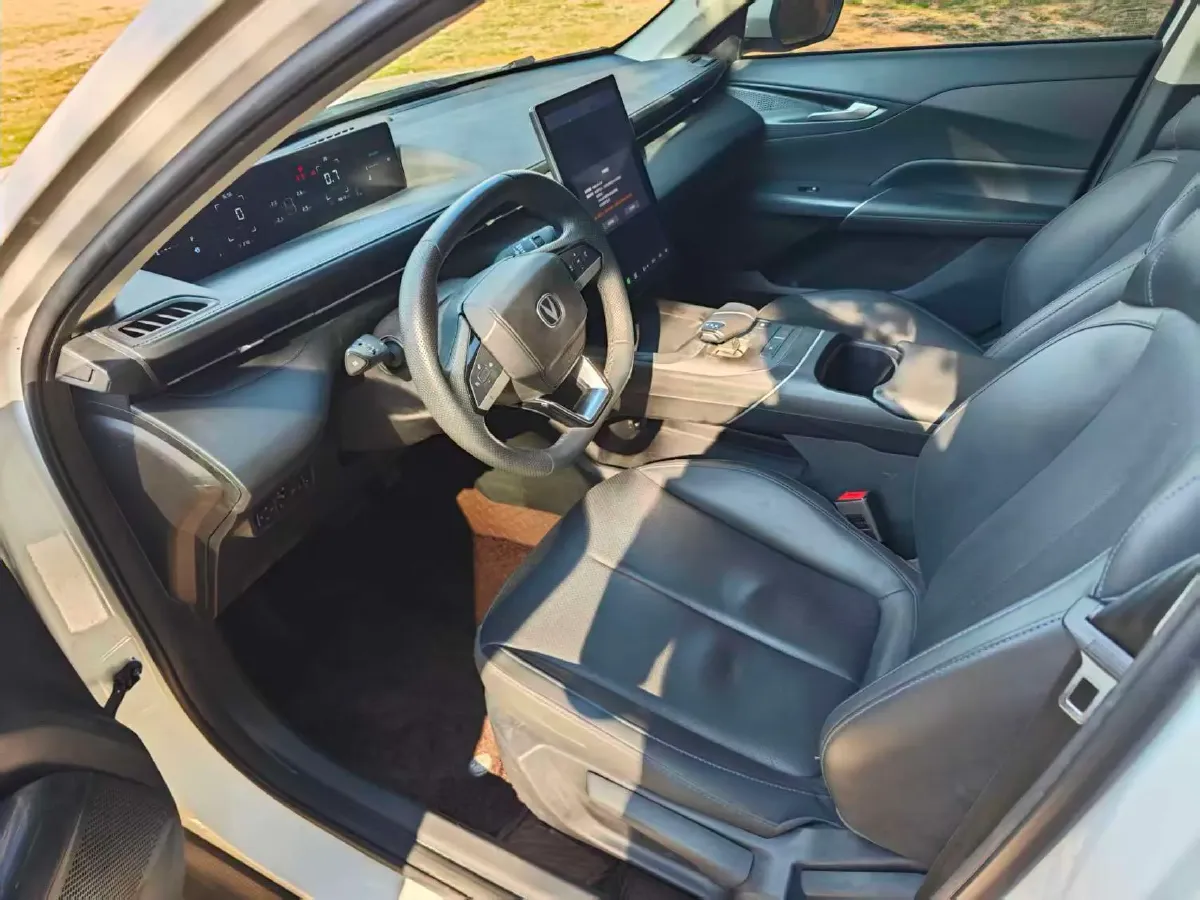 2024 ChangAn Eado 1.5T 170HP L4 7DCT,autocango,china used car exporter,china ev exporter,chinese used car exporter,chinese used ev exporter