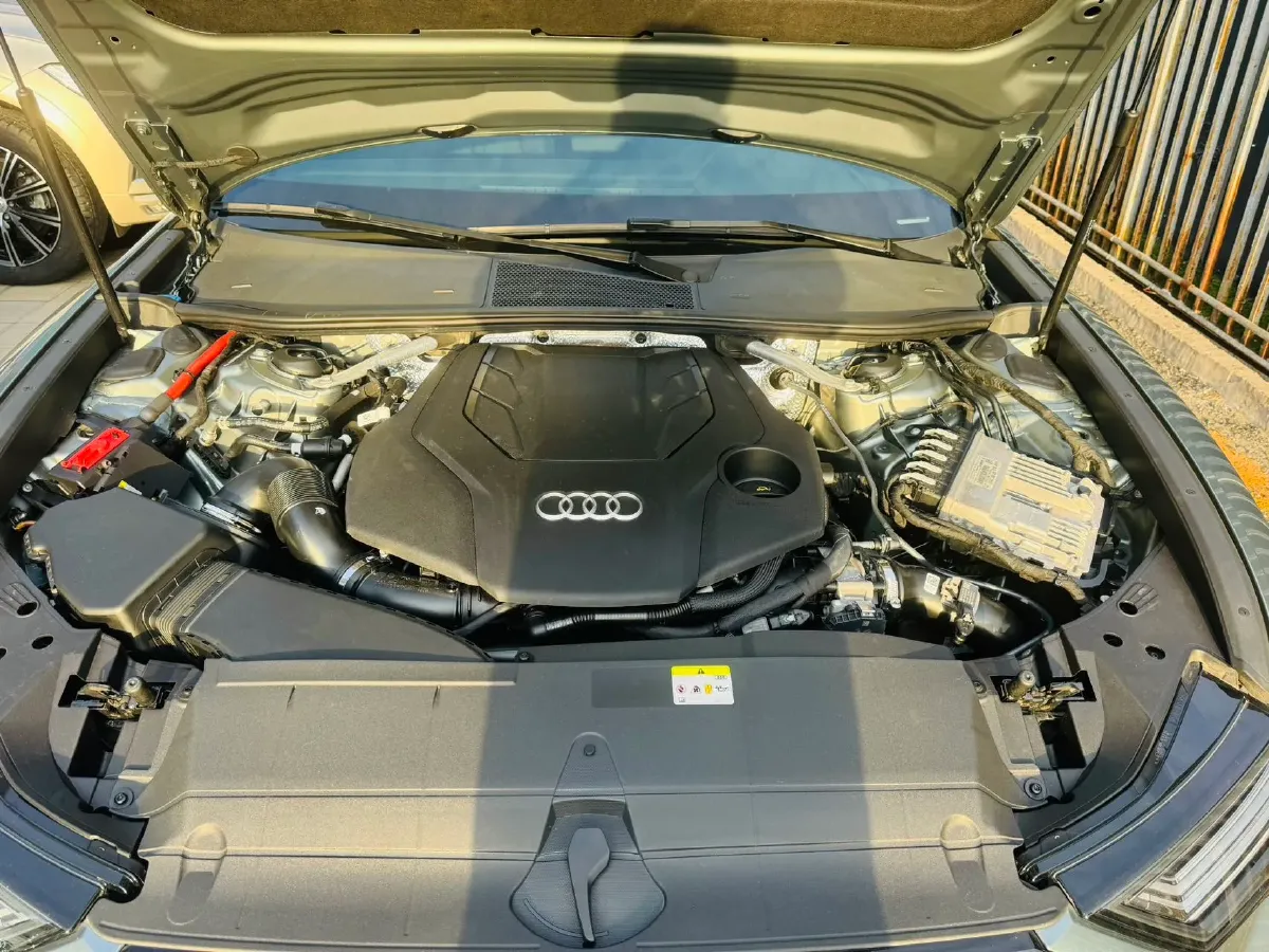 2021 Audi A6 3.0T 340HP V6 7DCT,autocango,china used car exporter,china ev exporter,chinese used car exporter,chinese used ev exporter