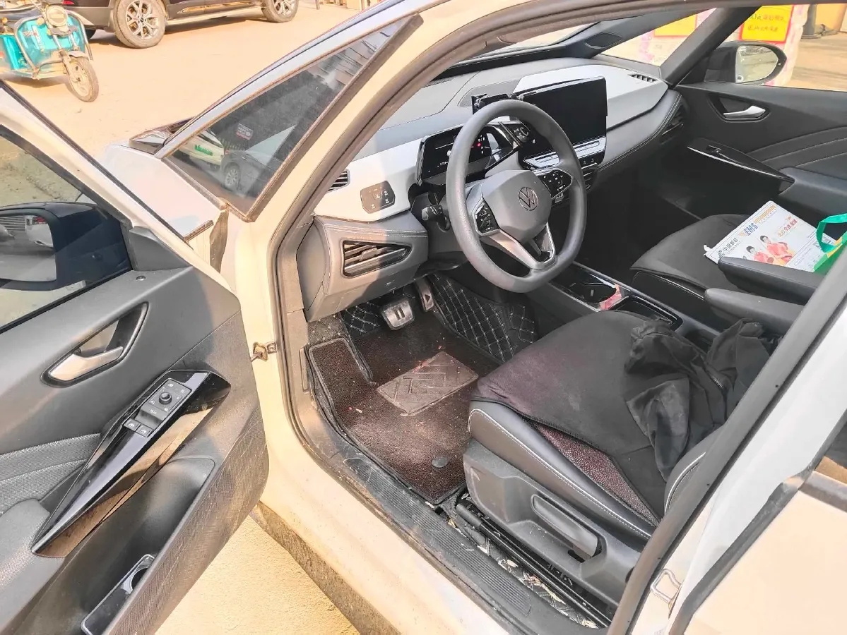 2024 Volkswagen ID.3 BEV 52.8KWH,autocango,china used car exporter,china ev exporter,chinese used car exporter,chinese used ev exporter