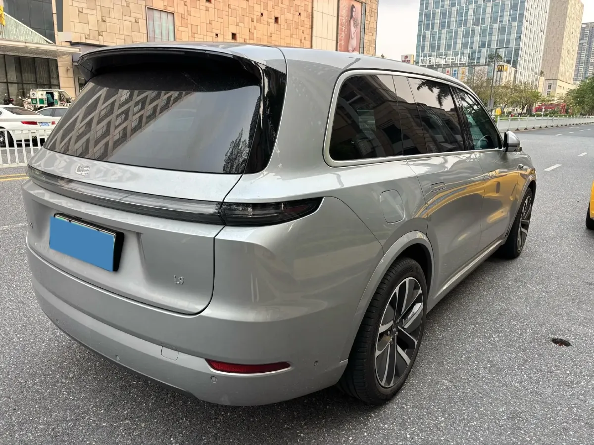 2024 Li L9 Range Extended 154HP REEV 52.3KWH,autocango,china used car exporter,china ev exporter,chinese used car exporter,chinese used ev exporter