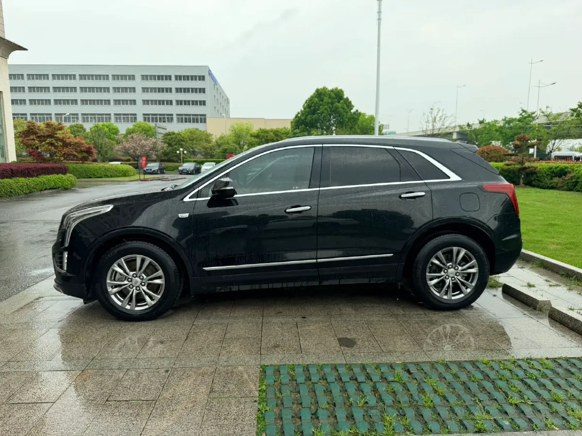 2021 Cadillac XT5 2.0T 237HP L4 9AT,autocango,china used car exporter,china ev exporter,chinese used car exporter,chinese used ev exporter