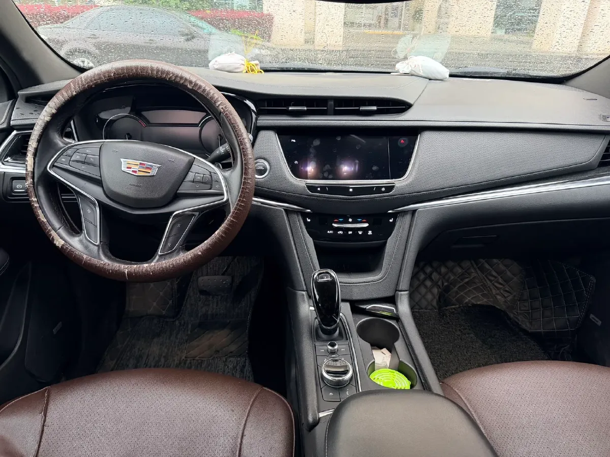 2021 Cadillac XT5 2.0T 237HP L4 9AT,autocango,china used car exporter,china ev exporter,chinese used car exporter,chinese used ev exporter