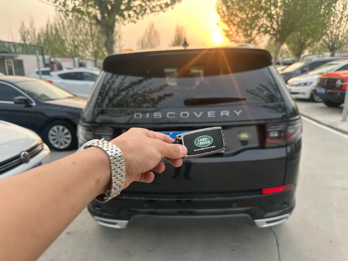 2020 Land Rover Discovery Sport 2.0T 249HP L4 9AT,autocango,china used car exporter,china ev exporter,chinese used car exporter,chinese used ev exporter