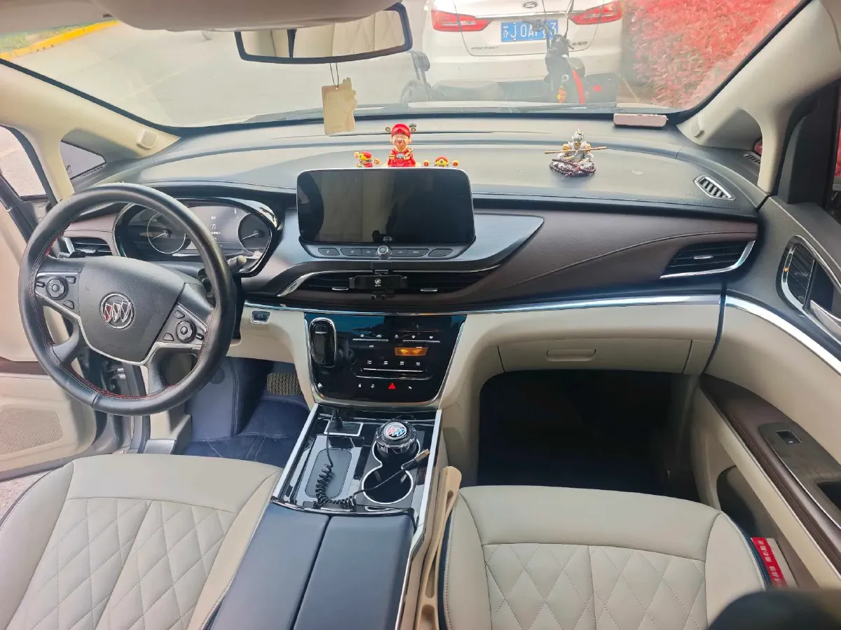 2021 Buick GL8 2.0T 237HP L4 9AT,autocango,china used car exporter,china ev exporter,chinese used car exporter,chinese used ev exporter
