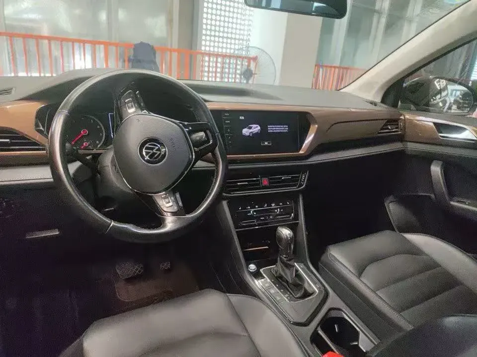 2021 Volkswagen Tharu 1.4T 150HP L4 7DCT,autocango,china used car exporter,china ev exporter,chinese used car exporter,chinese used ev exporter
