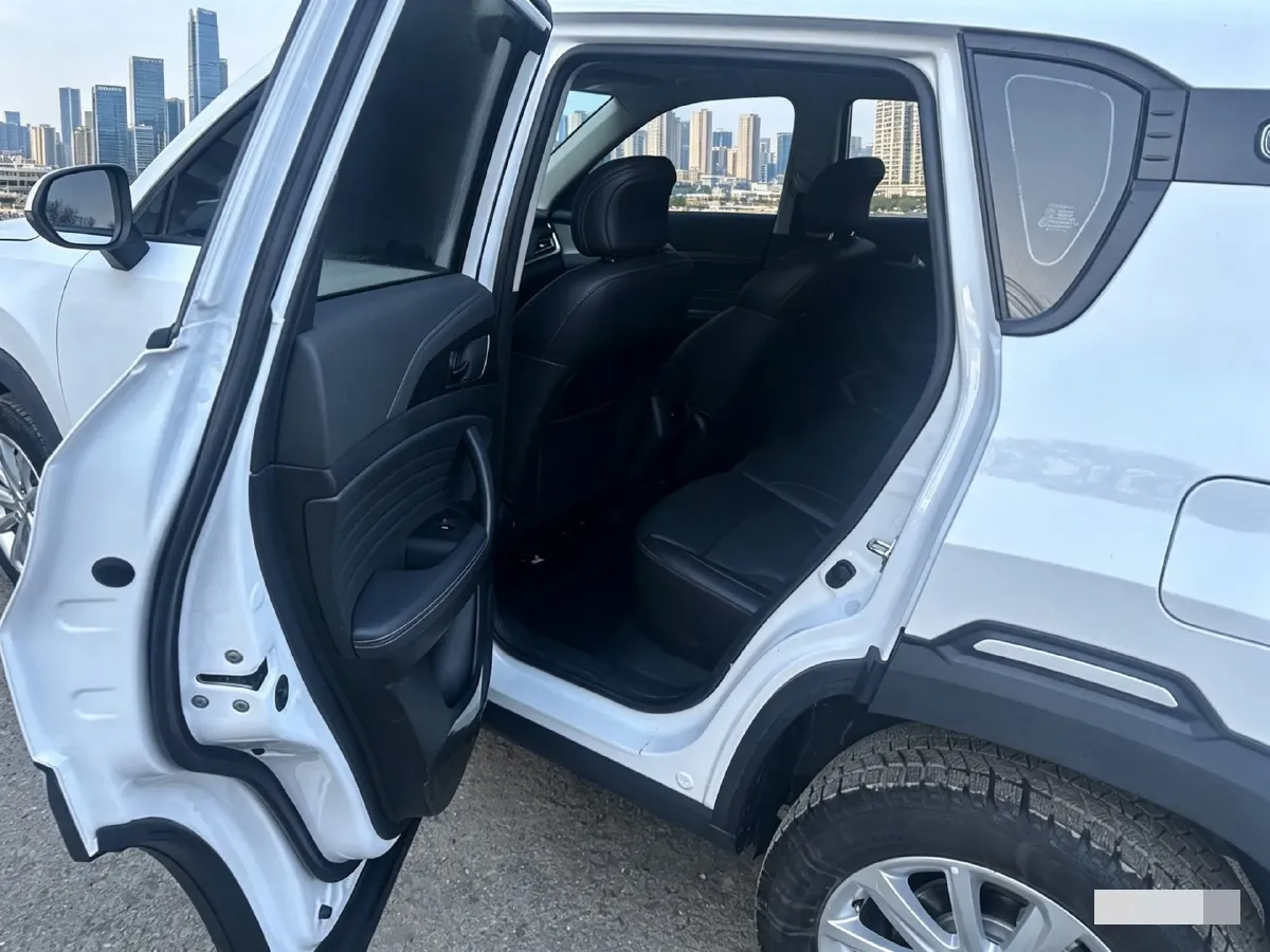 2021 ChangAn CS35 Plus 1.6L 128HP L4 CVT,autocango,china used car exporter,china ev exporter,chinese used car exporter,chinese used ev exporter