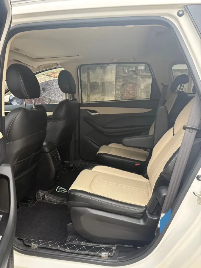 2018 BaoJun 360 1.5L 112HP L4 6MT,autocango,china used car exporter,china ev exporter,chinese used car exporter,chinese used ev exporter