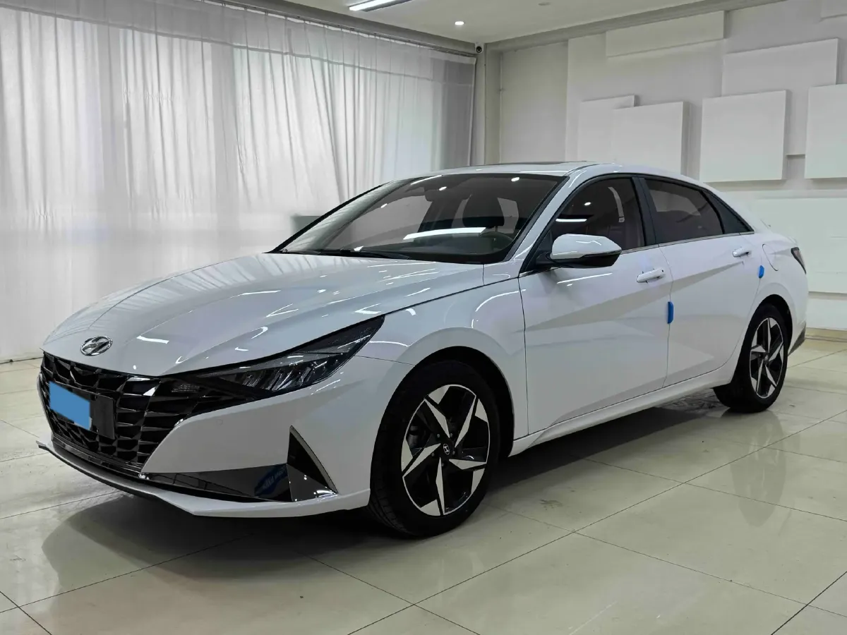2021 Hyundai Elantra 1.5L 115HP L4 CVT,autocango,china used car exporter,china ev exporter,chinese used car exporter,chinese used ev exporter
