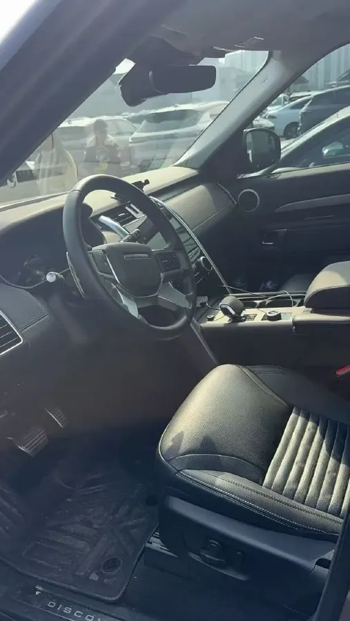 2024 Land Rover Discovery 3.0T 360HP L6 8AT,autocango,china used car exporter,china ev exporter,chinese used car exporter,chinese used ev exporter