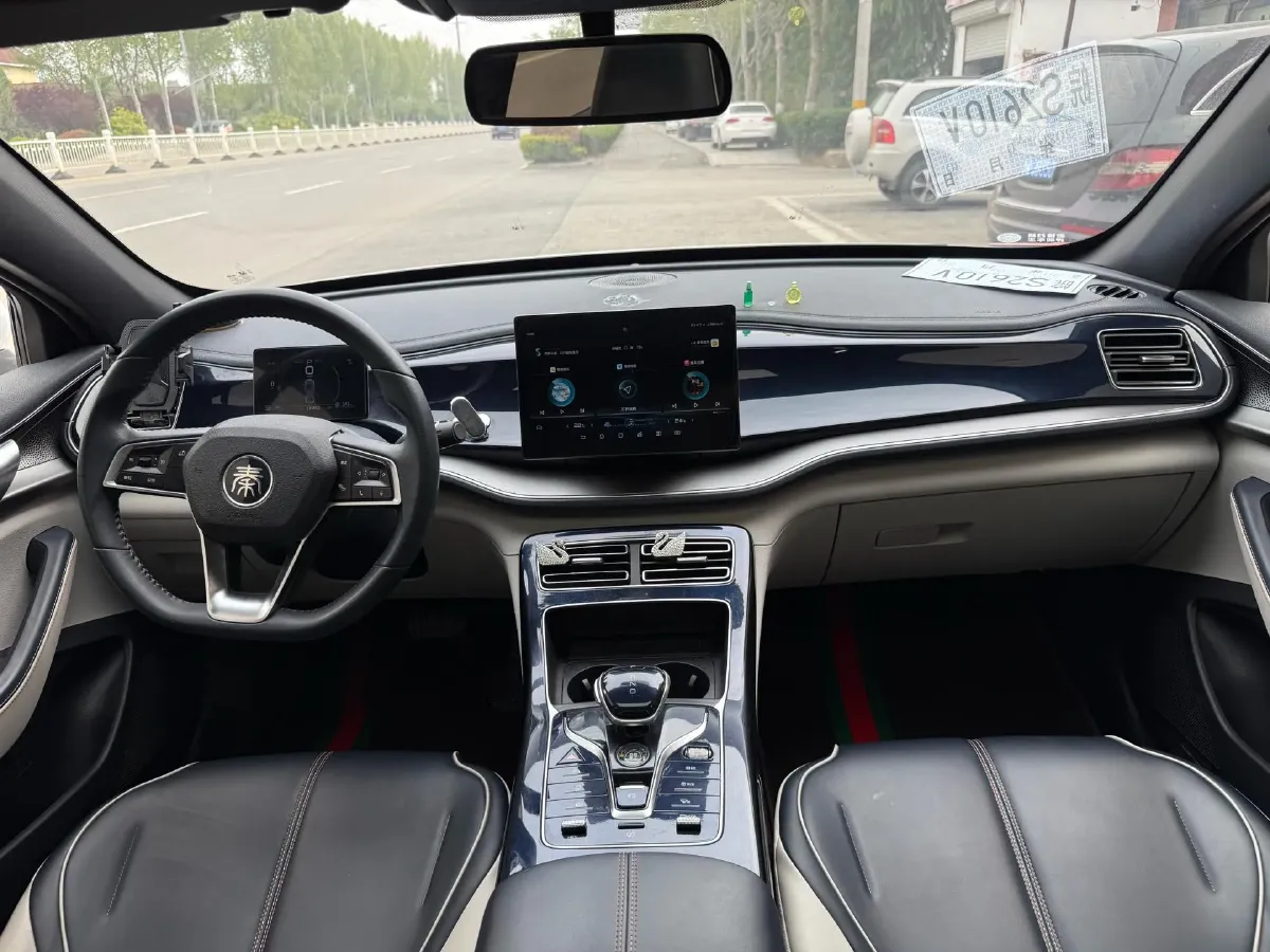 2021 Haval F7 1.5T 169HP L4 7DCT,autocango,china used car exporter,china ev exporter,chinese used car exporter,chinese used ev exporter