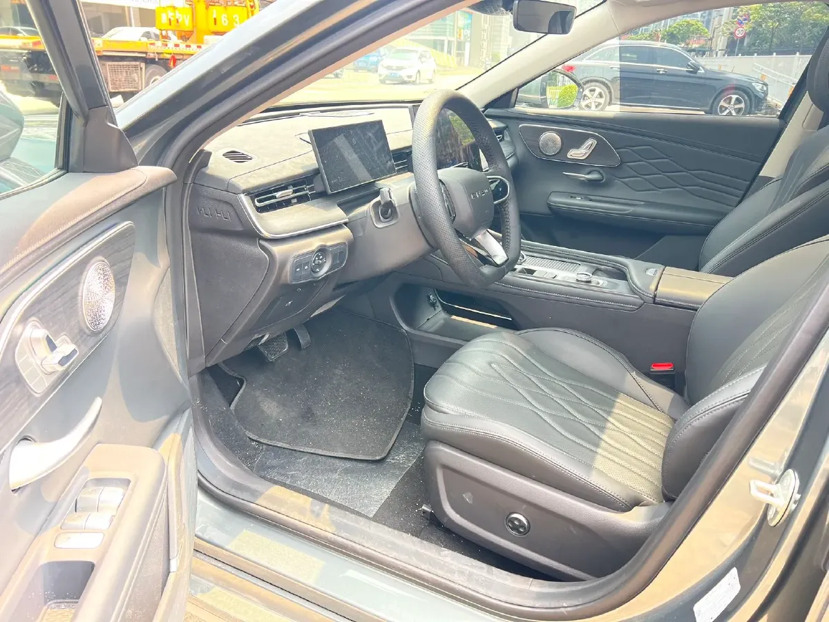 2025 Ruichi Auto RuiChi C5 REEV,autocango,china used car exporter,china ev exporter,chinese used car exporter,chinese used ev exporter