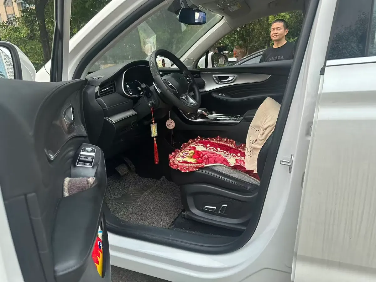 2019 Roewe RX5 MAX 2.0T 231HP L4 6DCT,autocango,china used car exporter,china ev exporter,chinese used car exporter,chinese used ev exporter