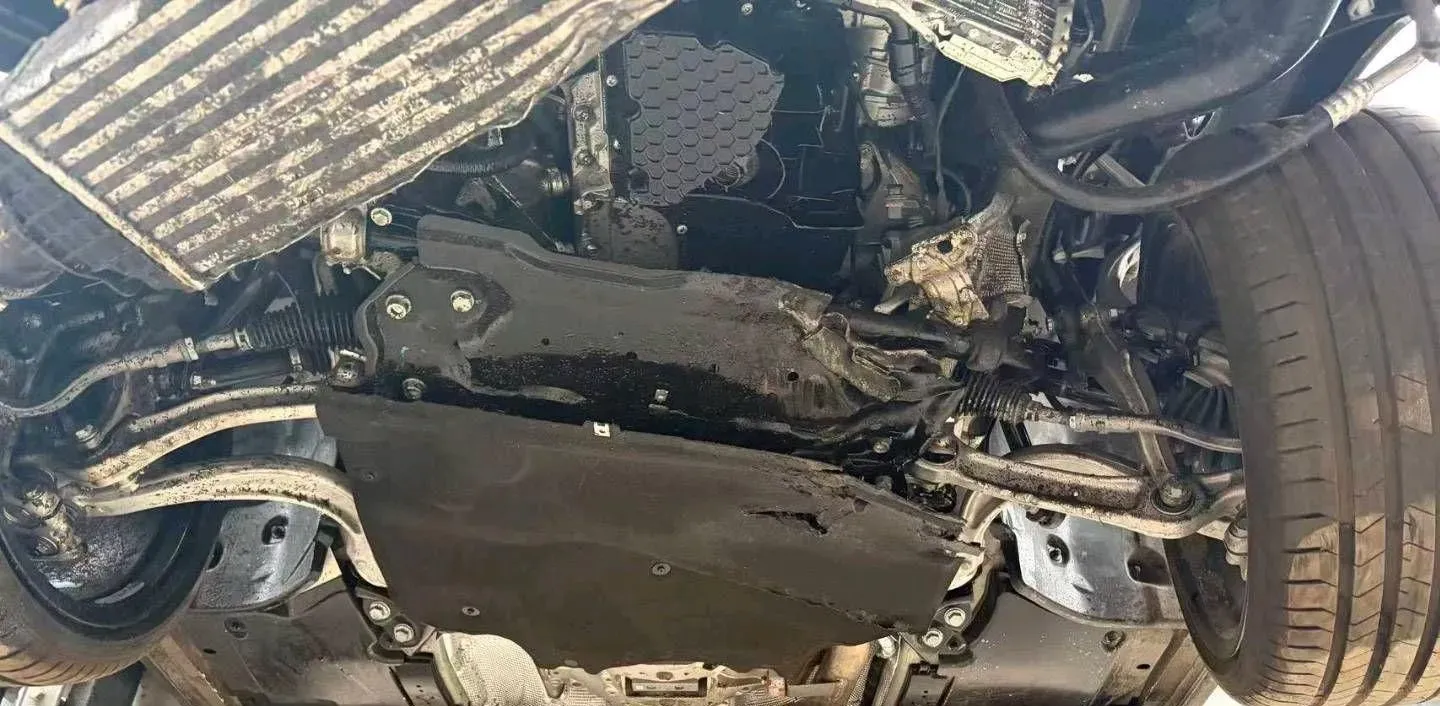 2025 Audi A4L 2.0T 190HP L4 7DCT,autocango,china used car exporter,china ev exporter,chinese used car exporter,chinese used ev exporter