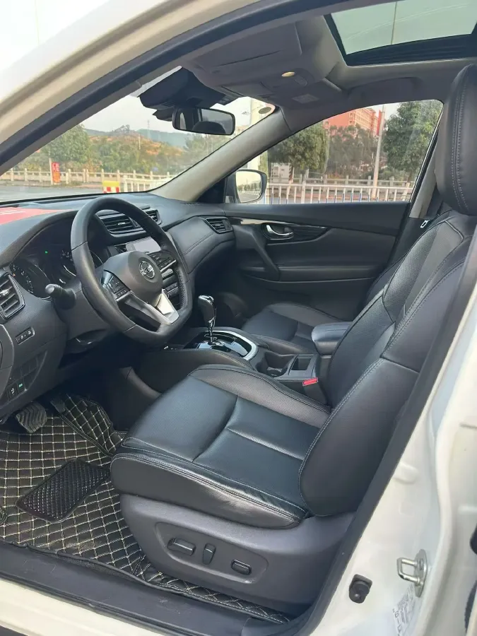 2021 Nissan X-Trail 2.0L 151HP L4 CVT,autocango,china used car exporter,china ev exporter,chinese used car exporter,chinese used ev exporter