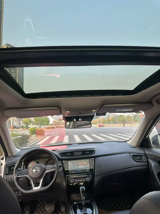 2021 Nissan X-Trail 2.0L 151HP L4 CVT,autocango,china used car exporter,china ev exporter,chinese used car exporter,chinese used ev exporter