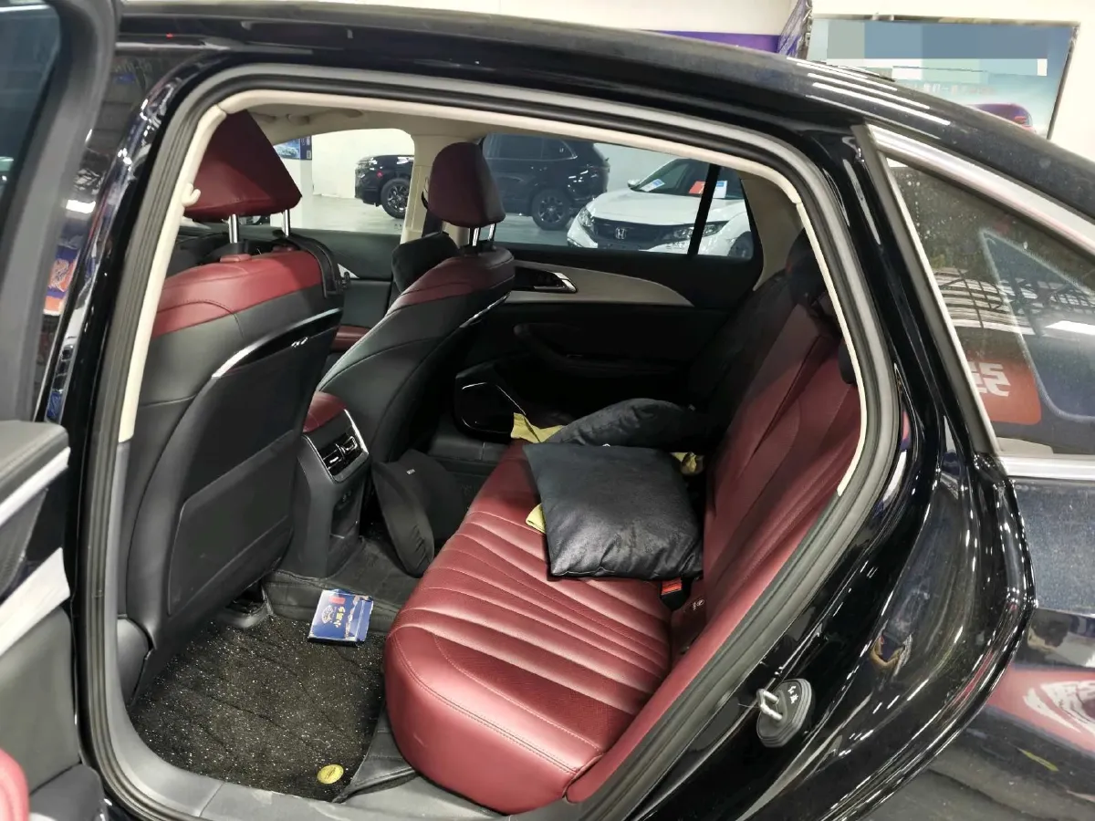 2024 HongQi H5 1.5T 169HP L4 7DCT,autocango,china used car exporter,china ev exporter,chinese used car exporter,chinese used ev exporter