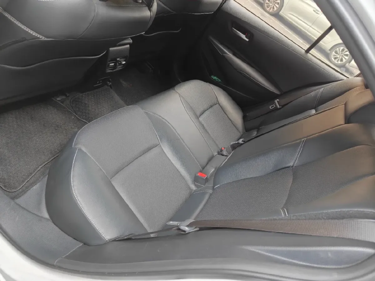 2021 Toyota Corolla 1.2T 116HP L4 CVT,autocango,china used car exporter,china ev exporter,chinese used car exporter,chinese used ev exporter