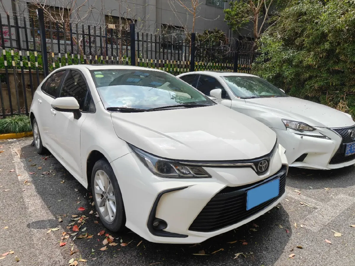 2021 Toyota Corolla 1.2T 116HP L4 CVT,autocango,china used car exporter,china ev exporter,chinese used car exporter,chinese used ev exporter