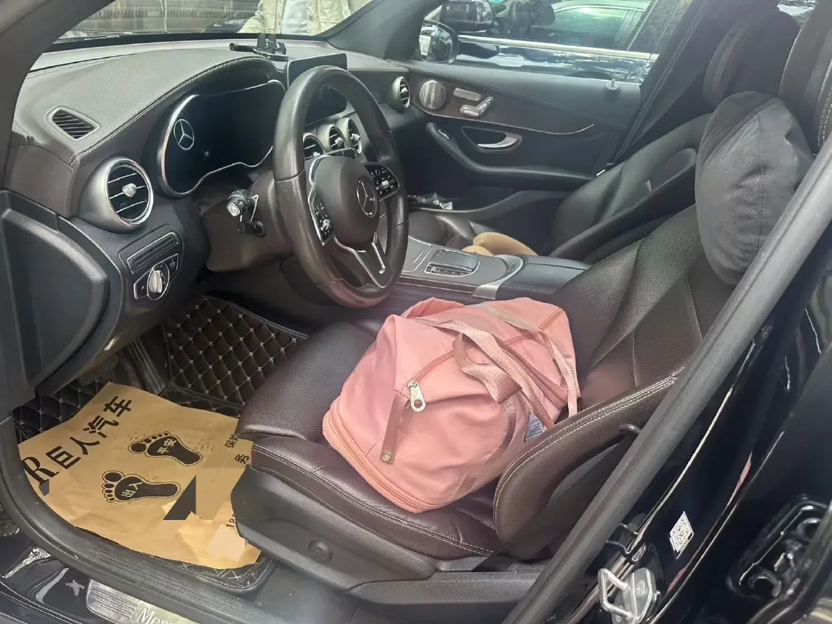 2020 Mercedes-Benz GLC Class 2.0T 258HP L4 9AT,autocango,china used car exporter,china ev exporter,chinese used car exporter,chinese used ev exporter