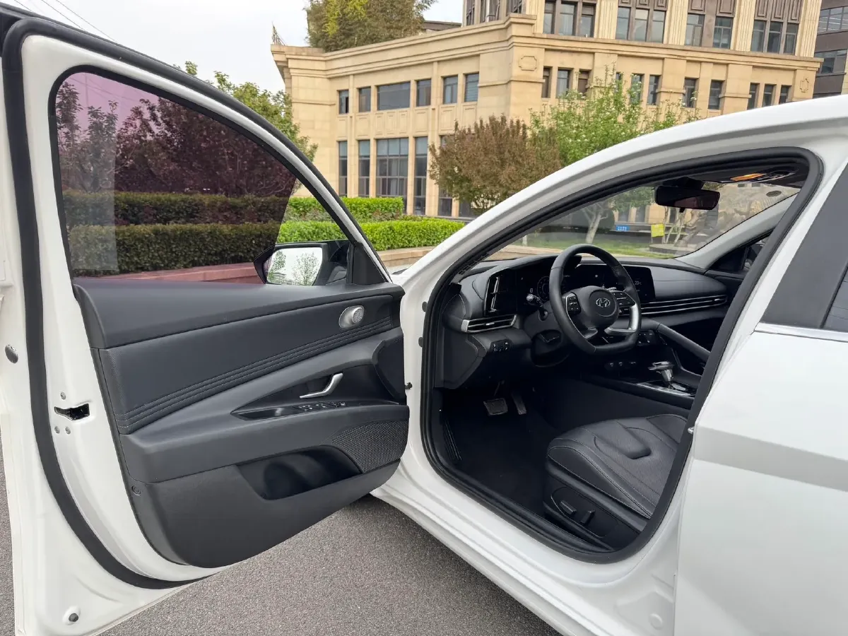 2023 Hyundai Elantra 1.5L 115HP L4 CVT,autocango,china used car exporter,china ev exporter,chinese used car exporter,chinese used ev exporter