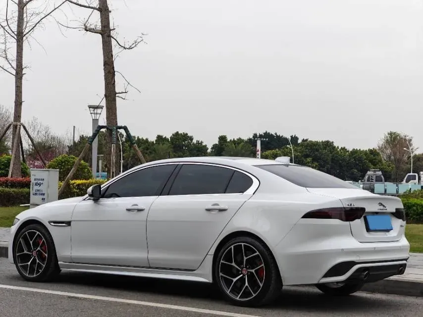 2021 Jaguar XEL 2.0T 250HP L4 8AT,autocango,china used car exporter,china ev exporter,chinese used car exporter,chinese used ev exporter