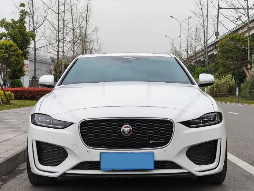 2021 Jaguar XEL 2.0T 250HP L4 8AT,autocango,china used car exporter,china ev exporter,chinese used car exporter,chinese used ev exporter