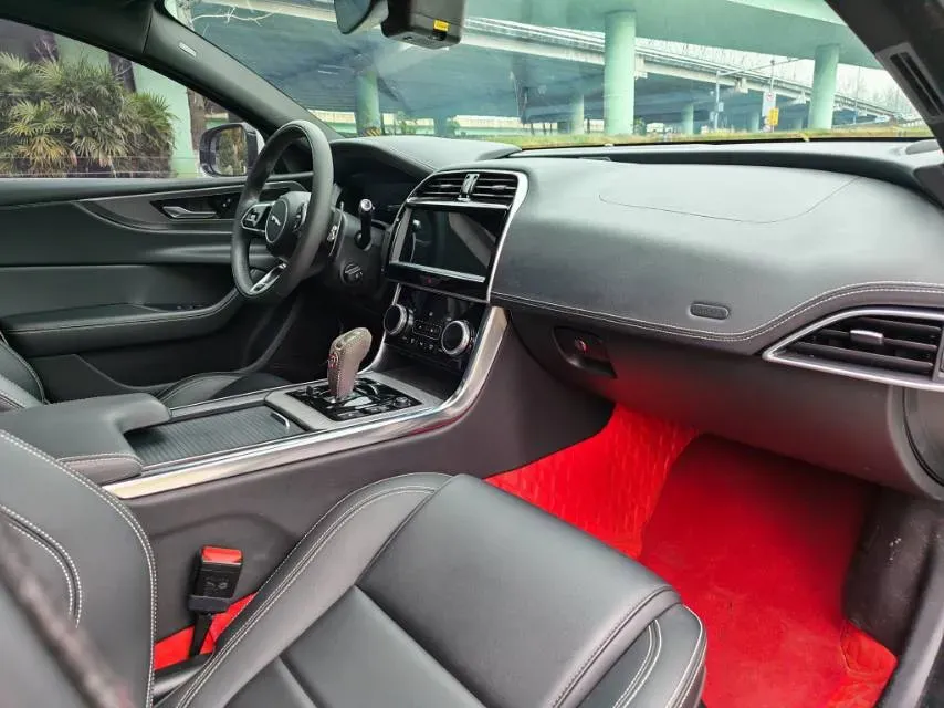 2021 Jaguar XEL 2.0T 250HP L4 8AT,autocango,china used car exporter,china ev exporter,chinese used car exporter,chinese used ev exporter