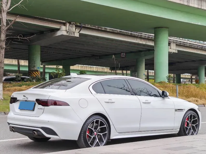 2021 Jaguar XEL 2.0T 250HP L4 8AT,autocango,china used car exporter,china ev exporter,chinese used car exporter,chinese used ev exporter