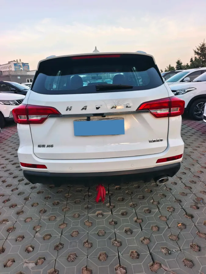 2019 Haval M6 1.5T 150HP L4 7DCT,autocango,china used car exporter,china ev exporter,chinese used car exporter,chinese used ev exporter