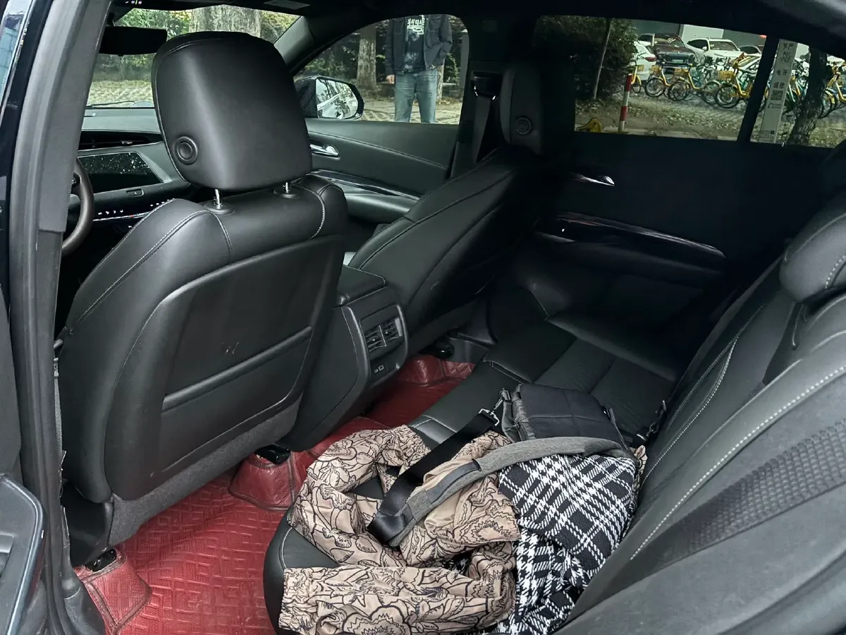 2020 Cadillac XT4 2.0T 241HP L4 9AT,autocango,china used car exporter,china ev exporter,chinese used car exporter,chinese used ev exporter