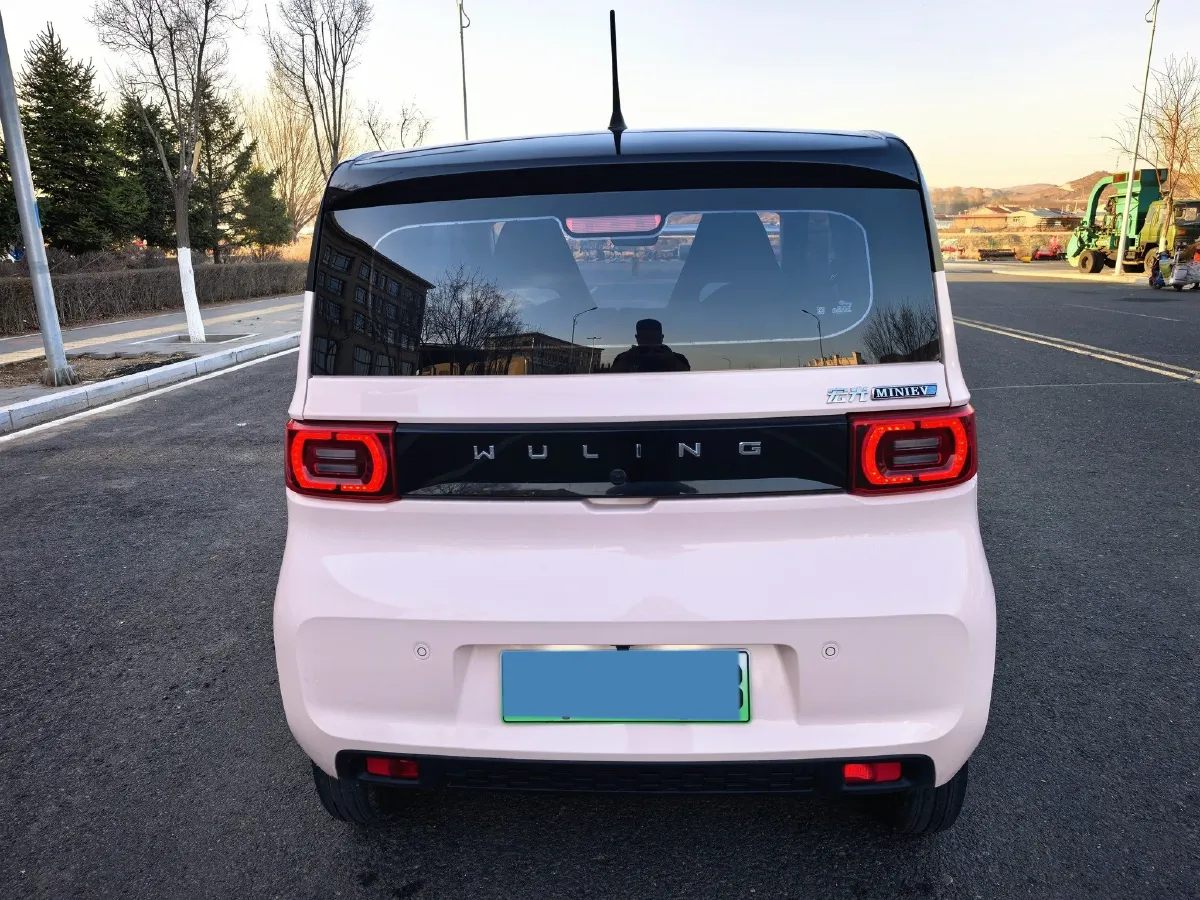 2022 WuLing HongGuang MINI EV BEV 13.8KWH,autocango,china used car exporter,china ev exporter,chinese used car exporter,chinese used ev exporter