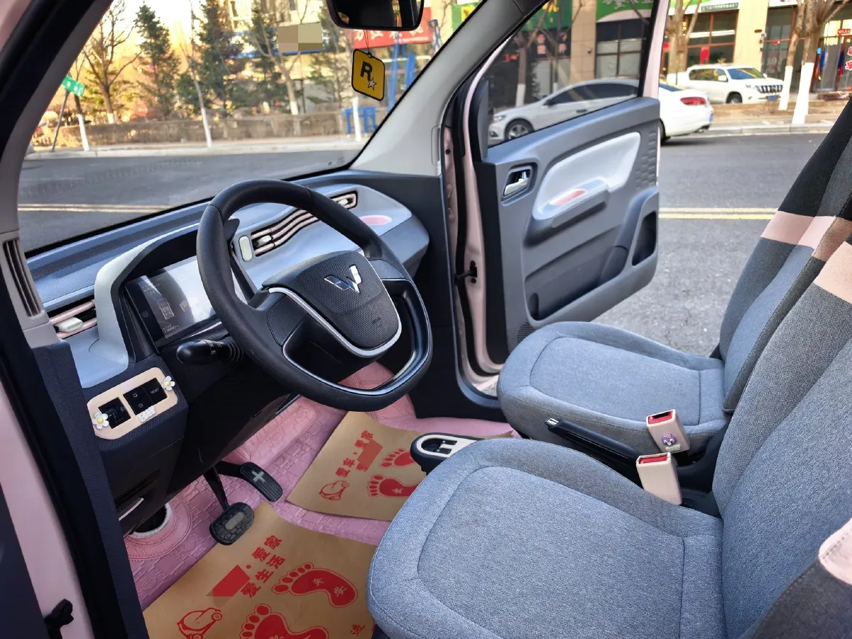 2022 WuLing HongGuang MINI EV BEV 13.8KWH,autocango,china used car exporter,china ev exporter,chinese used car exporter,chinese used ev exporter