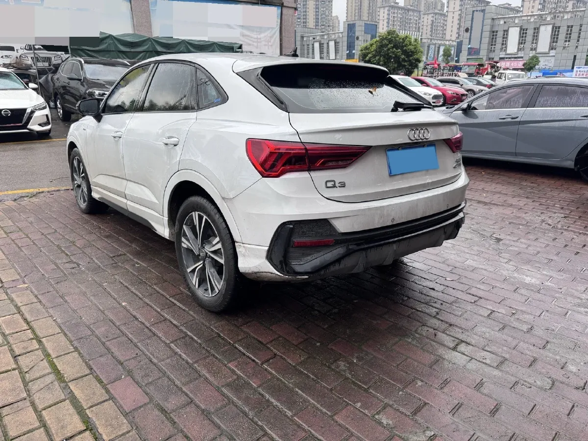 2022 Audi Q3 Sportback 2.0T 186HP L4 7DCT,autocango,china used car exporter,china ev exporter,chinese used car exporter,chinese used ev exporter
