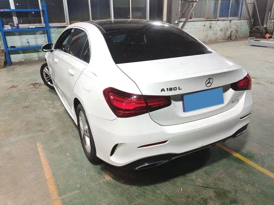 2024 Mercedes-Benz A Class 1.3T 136HP L4 7DCT,autocango,china used car exporter,china ev exporter,chinese used car exporter,chinese used ev exporter