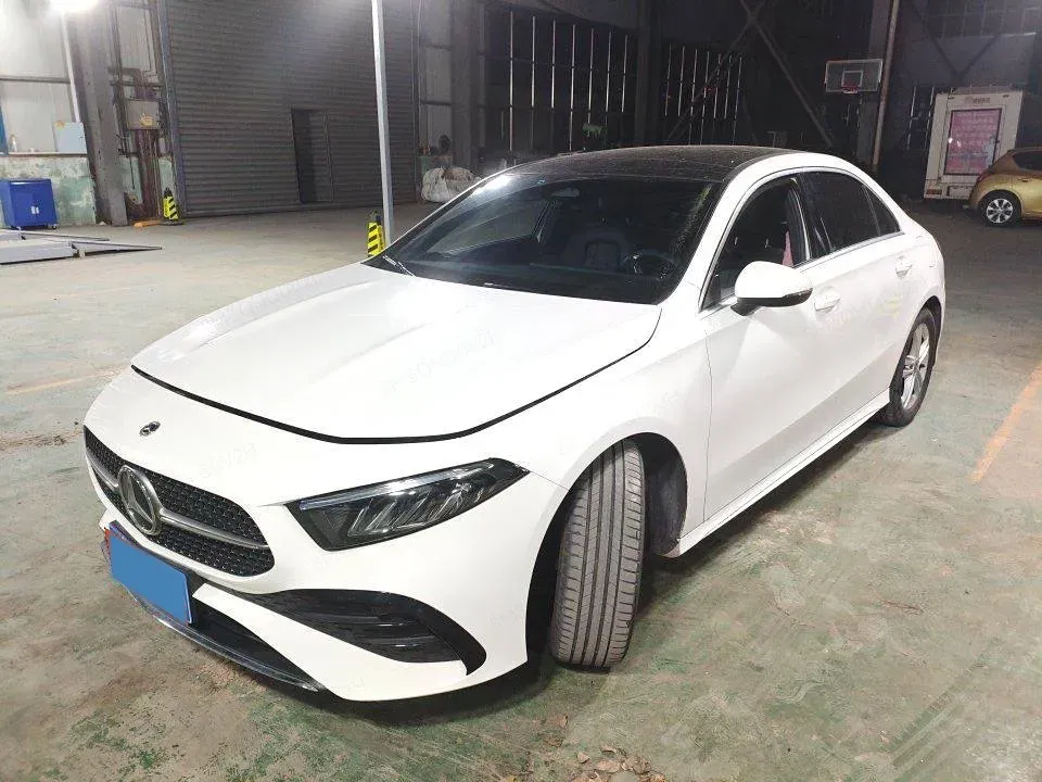 2024 Mercedes-Benz A Class 1.3T 136HP L4 7DCT,autocango,china used car exporter,china ev exporter,chinese used car exporter,chinese used ev exporter
