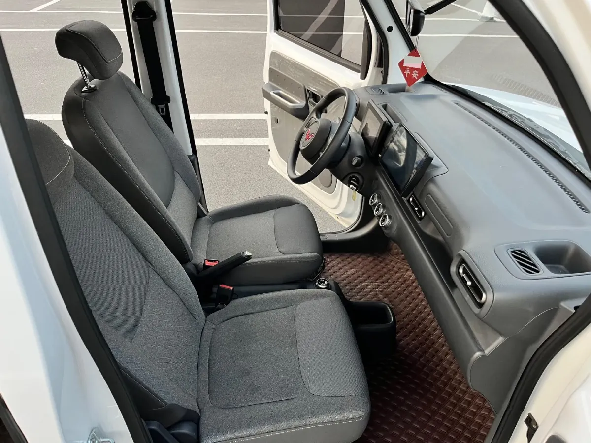 2025 WuLing ZhiGuang BEV 17.7KWH,autocango,china used car exporter,china ev exporter,chinese used car exporter,chinese used ev exporter